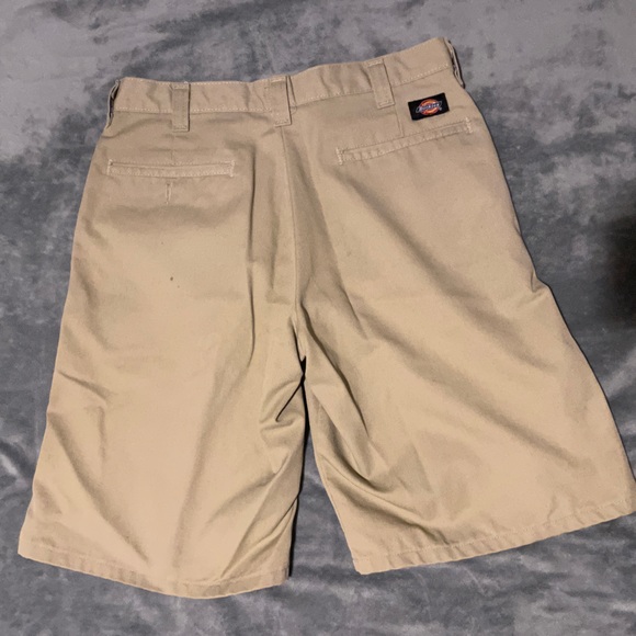 Dickies Shorts - Picture 2 of 4